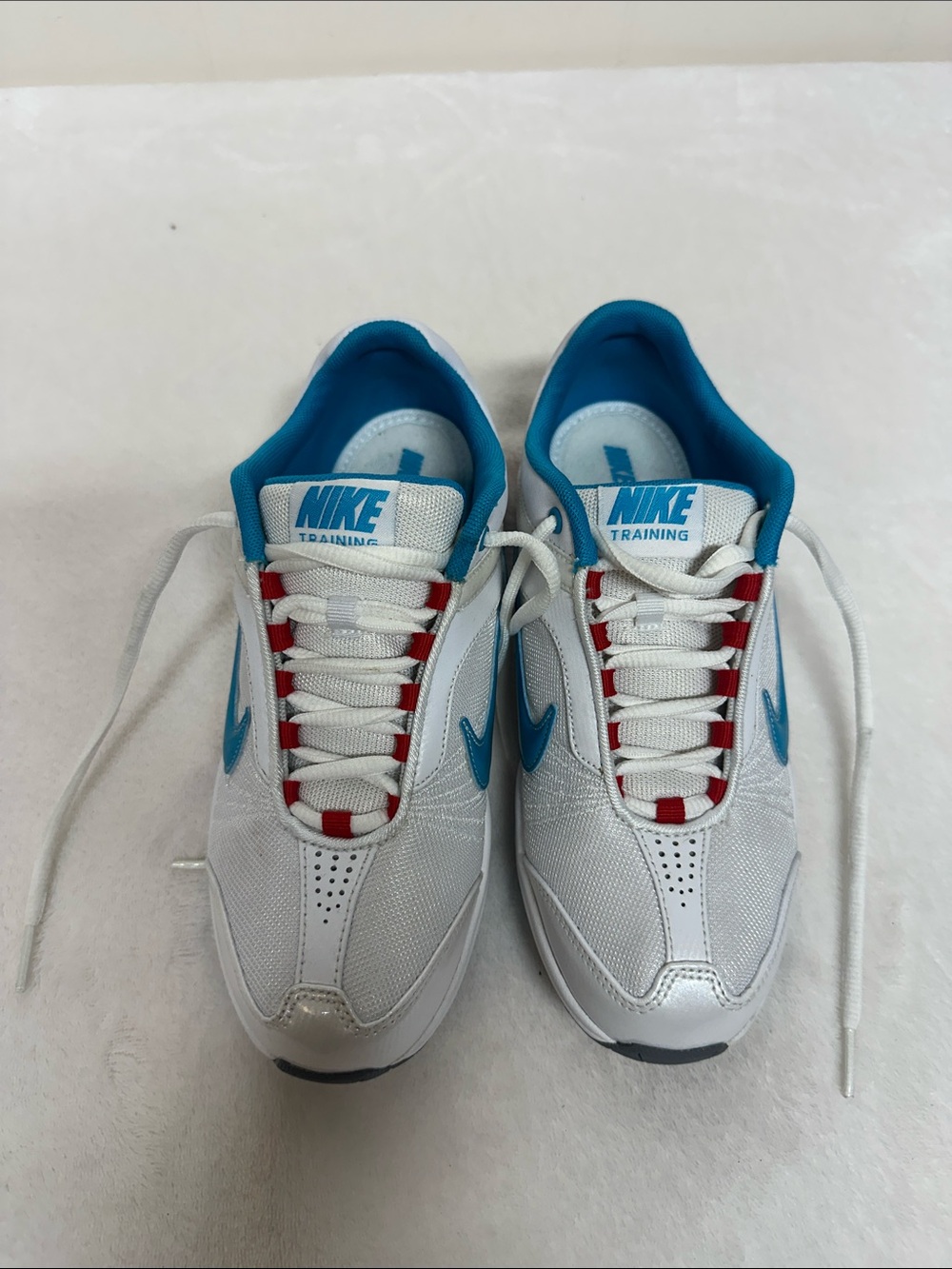Nike Air Essentials Sister ll Training shoes